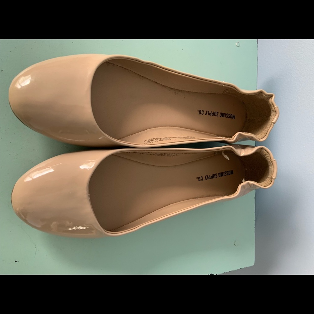 Mossimo Supply Co. Nude Patent Flats, 8.5, NWOT
